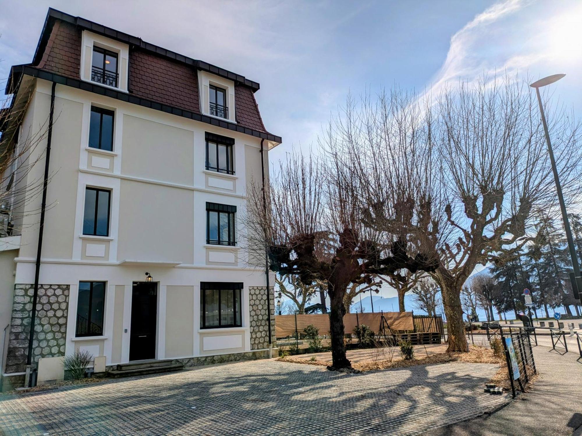 La Du Petit Port - Aix-les-Bains